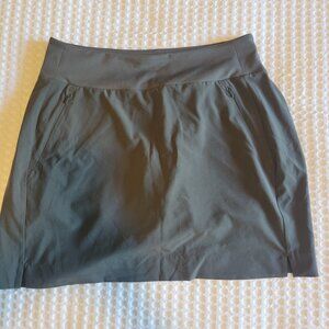 Athleta Soho skort, olive green, size medium